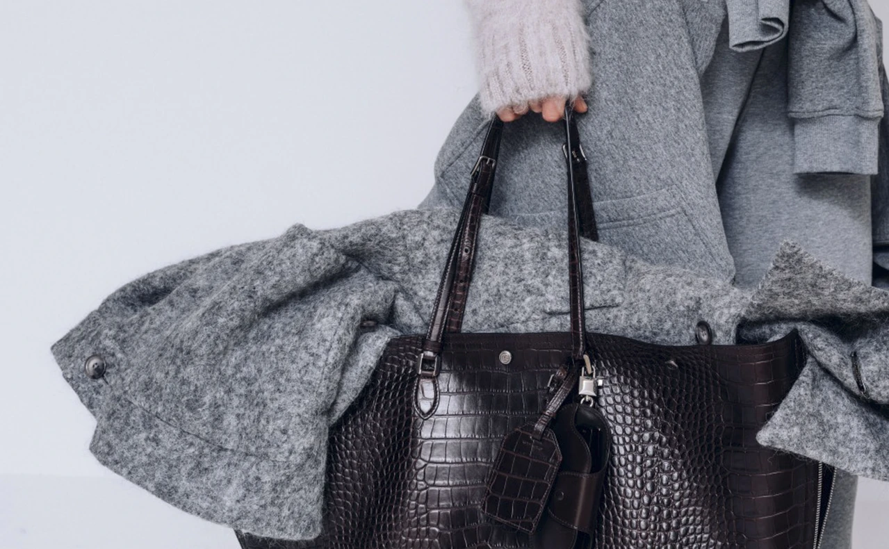 DOLCE & GABBANA BRINGS BACK THE DRAMA OF BEING YOURSELF