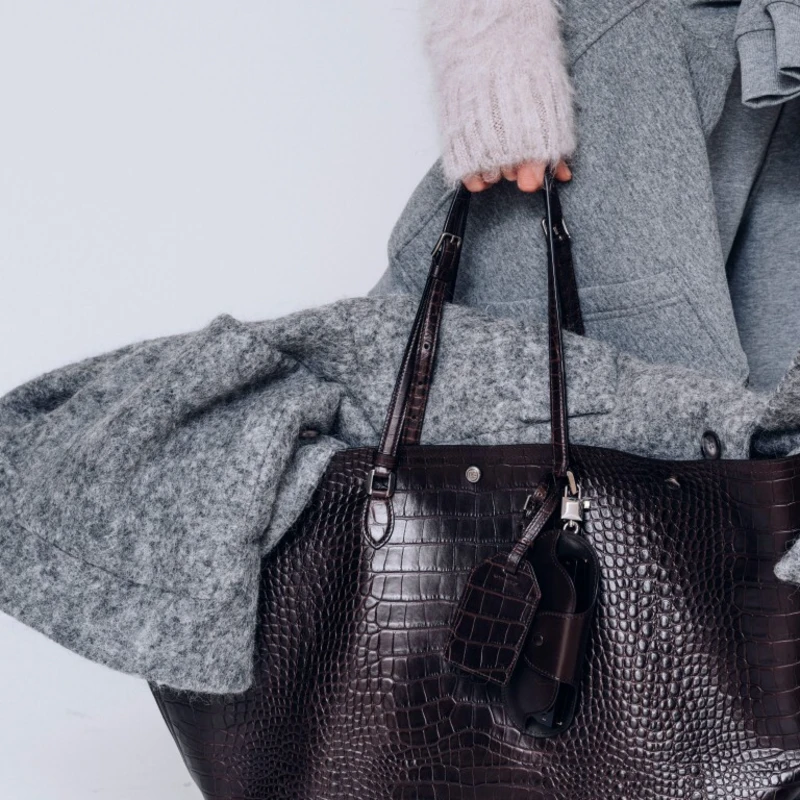 DOLCE & GABBANA BRINGS BACK THE DRAMA OF BEING YOURSELF